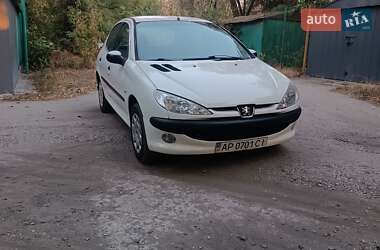 Хетчбек Peugeot 206 2008 в Запоріжжі
