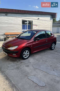 Хетчбек Peugeot 206 2002 в Чорнобаї