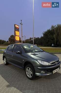 Хэтчбек Peugeot 206 2006 в Львове