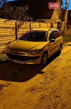 Хэтчбек Peugeot 206 2002 в Харькове