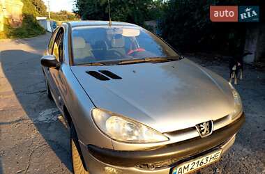 Хетчбек Peugeot 206 2002 в Білій Церкві