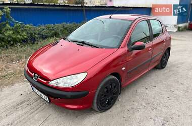 Хэтчбек Peugeot 206 2004 в Днепре