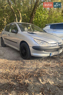 Хетчбек Peugeot 206 2001 в Броварах