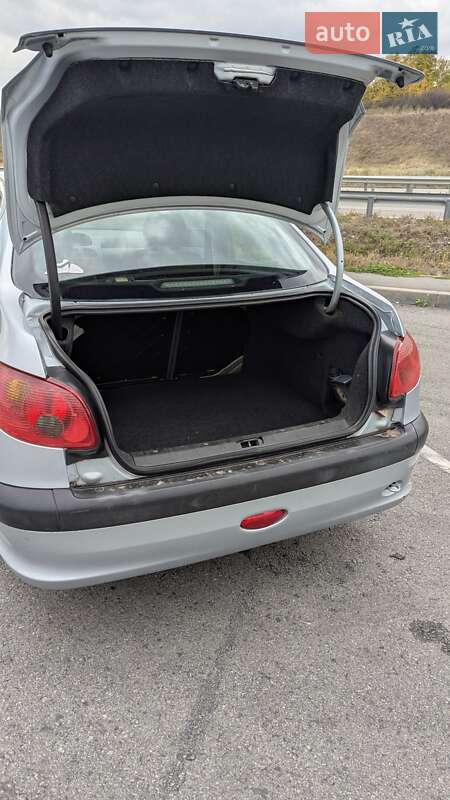 Седан Peugeot 206 2008 в Полтаве