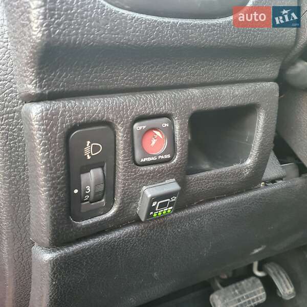 Хетчбек Peugeot 206 2003 в Києві фото 10 Хетчбек Peugeot 206 2003 в Києві