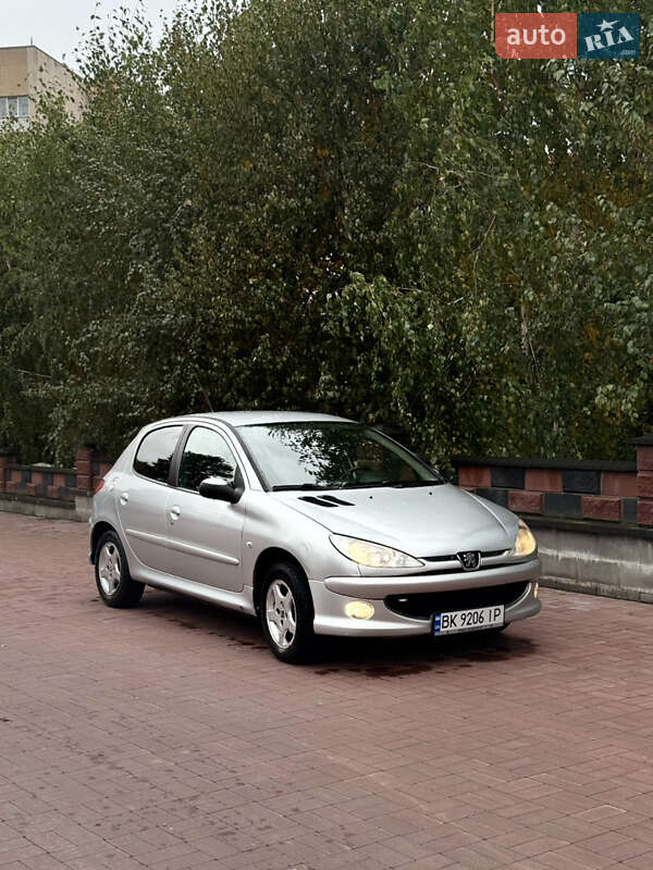 Peugeot 206 2008