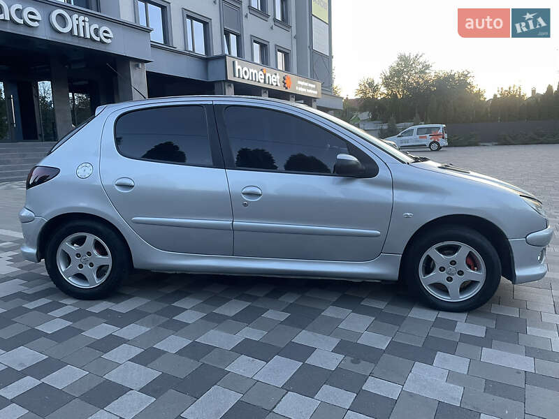 Хэтчбек Peugeot 206 2008 в Ровно фото 5 Хэтчбек Peugeot 206 2008 в Ровно