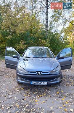 Седан Peugeot 206 2008 в Золочеві