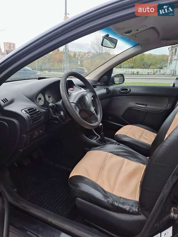 Седан Peugeot 206 2007 в Виннице