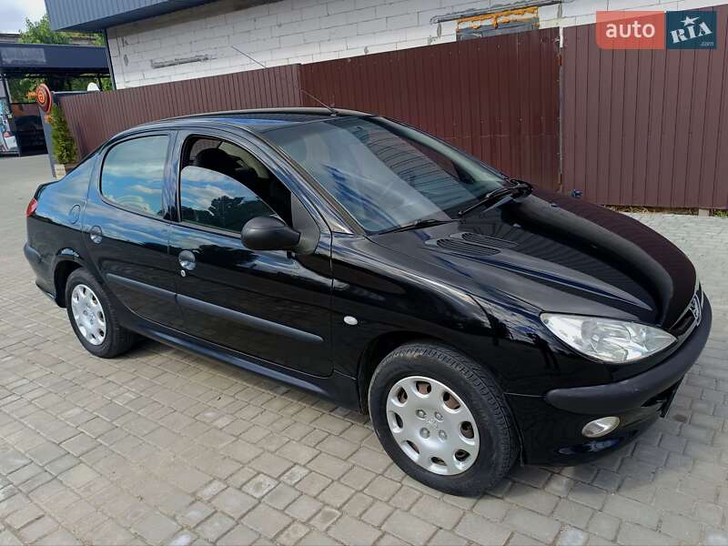 Седан Peugeot 206 2009 в Роздільній