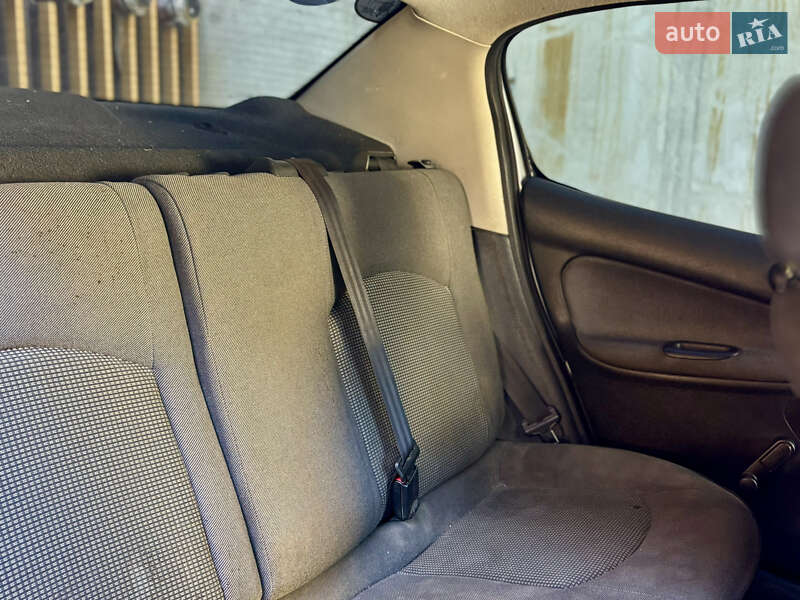 Седан Peugeot 206 2007 в Львове