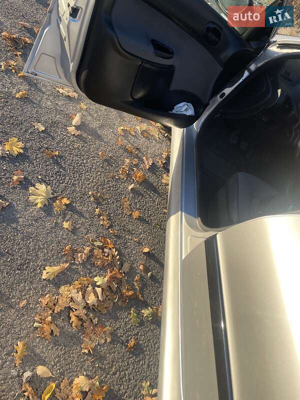 Седан Peugeot 206 2007 в Хмельницком