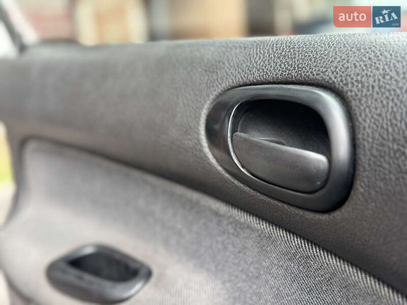 Седан Peugeot 206 2007 в Львові фото 15 Седан Peugeot 206 2007 в Львові