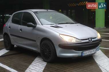 Хетчбек Peugeot 206 2001 в Києві