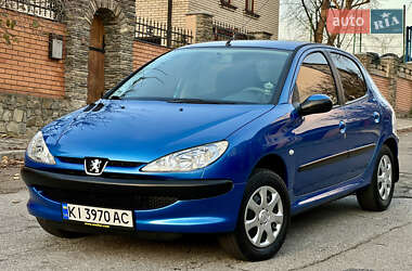 Хетчбек Peugeot 206 2004 в Києві