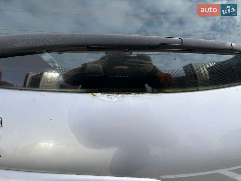 Хетчбек Peugeot 206 2005 в Києві