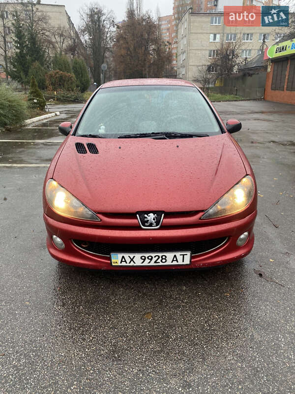 Хэтчбек Peugeot 206 2006 в Харькове