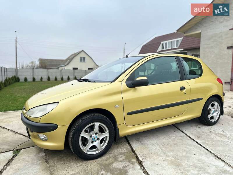 Хэтчбек Peugeot 206 2002 в Чернобае фото 4 Хэтчбек Peugeot 206 2002 в Чернобае