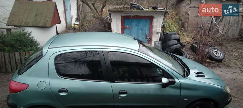 Хетчбек Peugeot 206 2001 в Коростені