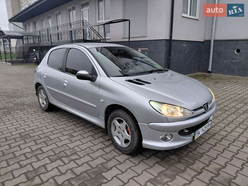 Хэтчбек Peugeot 206 2008 в Дубно фото 3 Хэтчбек Peugeot 206 2008 в Дубно