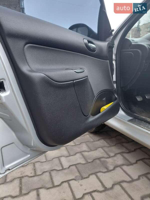 Хэтчбек Peugeot 206 2008 в Дубно фото 17 Хэтчбек Peugeot 206 2008 в Дубно