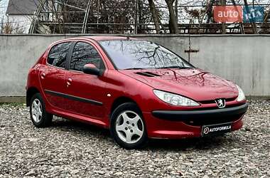 Хэтчбек Peugeot 206 2005 в Киеве