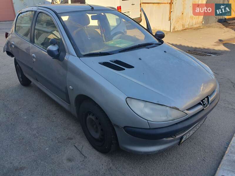 Peugeot 206 2003