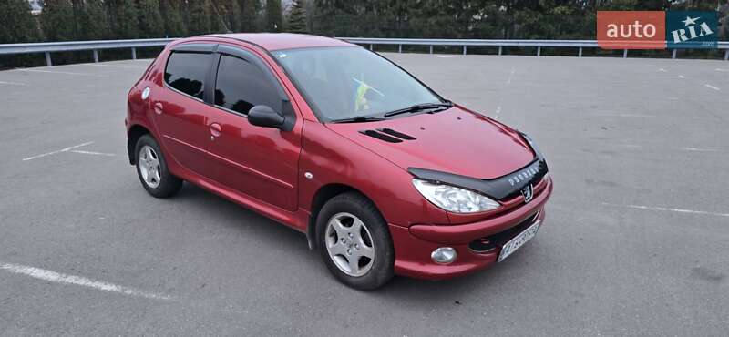 Хетчбек Peugeot 206 2008 в Білій Церкві