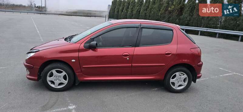 Хетчбек Peugeot 206 2008 в Білій Церкві