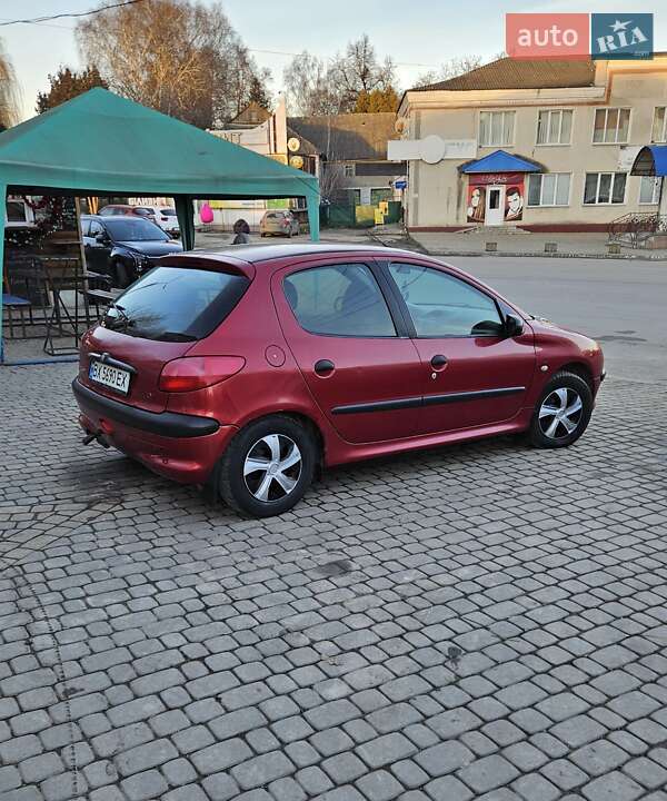 Хэтчбек Peugeot 206 1999 в Чемеровцах фото 3 Хэтчбек Peugeot 206 1999 в Чемеровцах