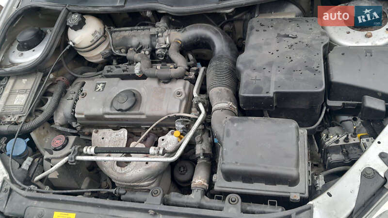 Хетчбек Peugeot 206 2004 в Хмельницькому