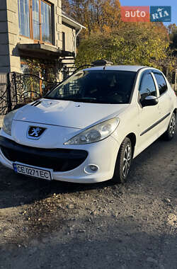 Хэтчбек Peugeot 206 2011 в Черновцах
