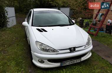 Хэтчбек Peugeot 206 2004 в Шептицькому