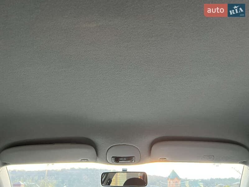 Хэтчбек Peugeot 206 2004 в Киеве фото 46 Хэтчбек Peugeot 206 2004 в Киеве