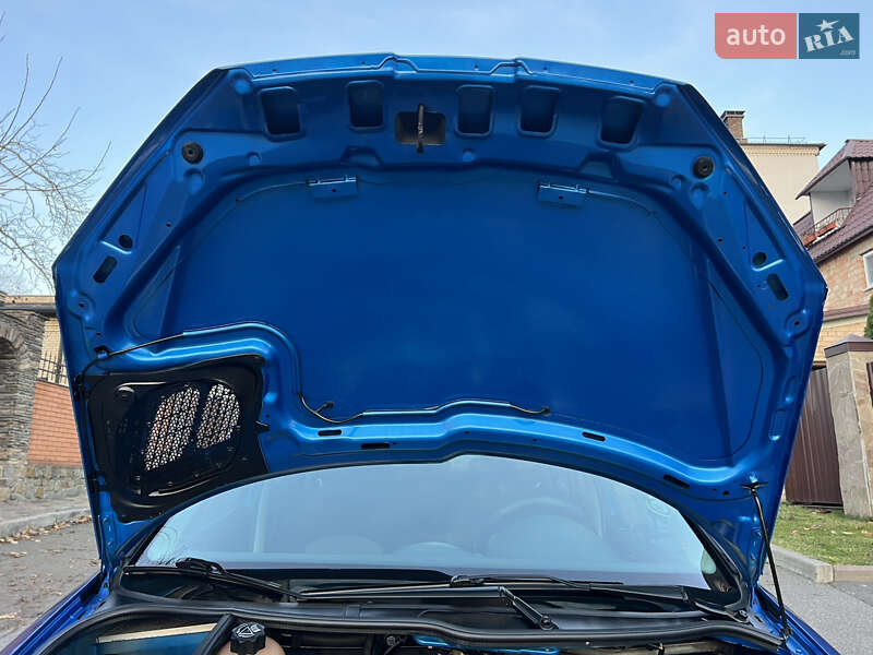 Хэтчбек Peugeot 206 2004 в Киеве фото 82 Хэтчбек Peugeot 206 2004 в Киеве