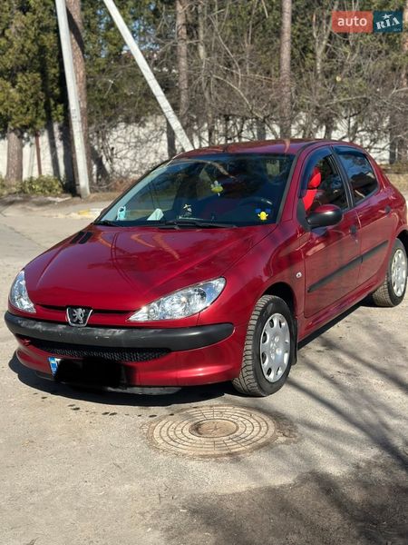 Хэтчбек Peugeot 206 2008 в Киеве
