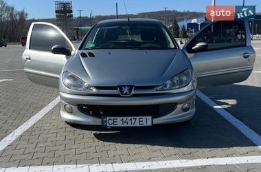 Хэтчбек Peugeot 206 2004 в Черновцах