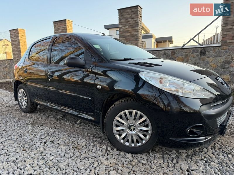 Седан Peugeot 206 2011 в Виннице