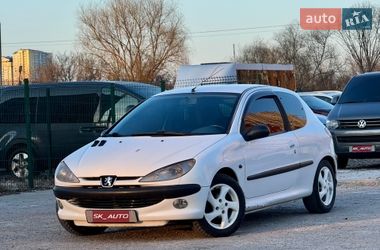 Хетчбек Peugeot 206 2004 в Києві