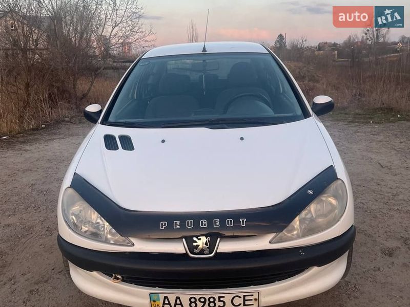Хэтчбек Peugeot 206 2004 в Киеве фото 9 Хэтчбек Peugeot 206 2004 в Киеве