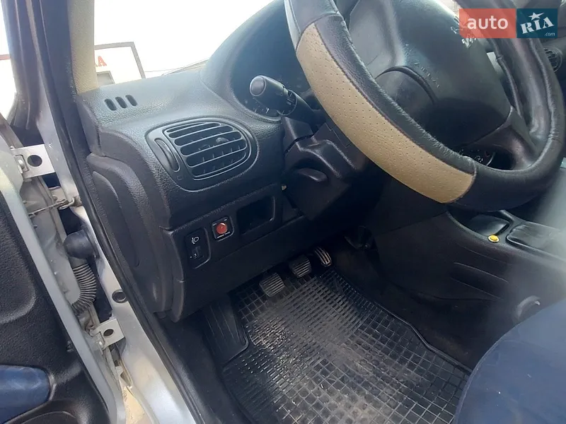 Peugeot 206 2002 VIN VF32AWJYF42875125 фото оголошення 18 з 57