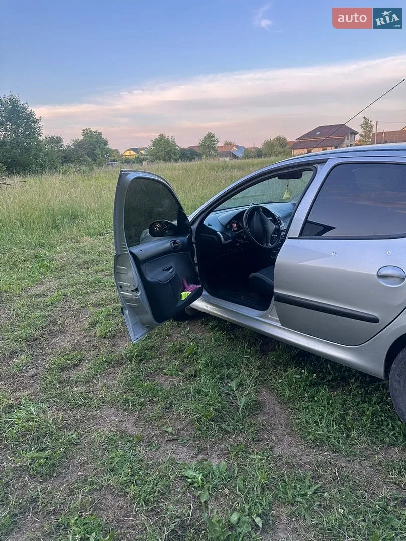 2012 Peugeot 206 - мініатюра 3