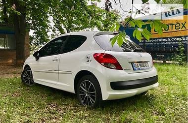 Купе Peugeot 207 2011 в Киеве