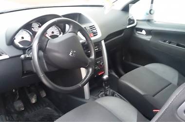 Хэтчбек Peugeot 207 2011 в Ровно