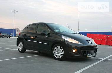 Peugeot 207 2012