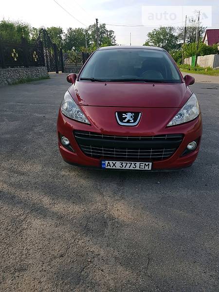 Хэтчбек Peugeot 207 2010 в Харькове