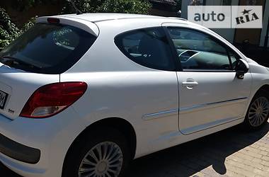 Хетчбек Peugeot 207 2012 в 