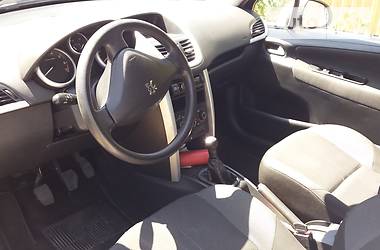 Хетчбек Peugeot 207 2012 в 