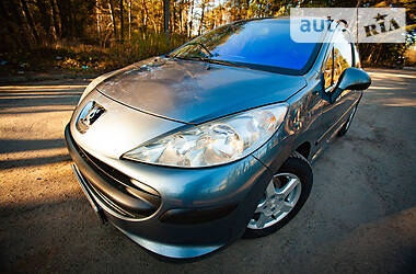Хетчбек Peugeot 207 2006 в 