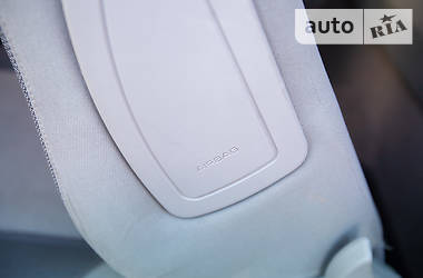 Хетчбек Peugeot 207 2006 в 